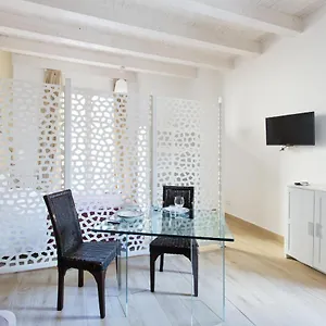 Greek Apartamento